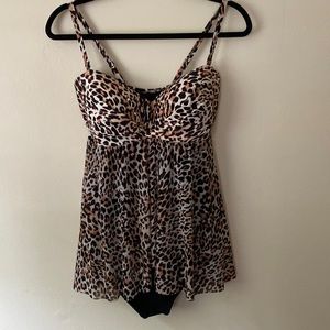 Gottex Women’s Leopard Print Bathing Suit Size 14.